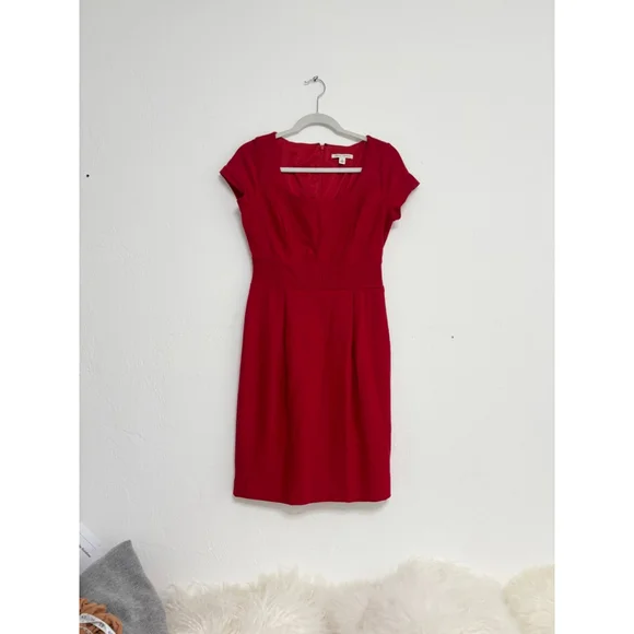 Women's Banana Republic Red Short Sleeve Dress Size 4 Wool - Picture 1 of 10